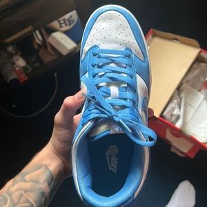 Nike Dunk low “UNC” worn